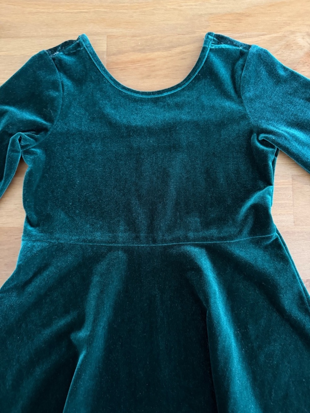 The Children's Place Emerald Green Velvet Dress Size 4 - Picture 2 of 6